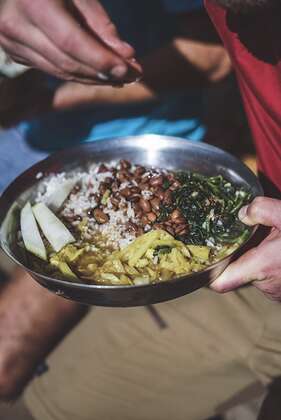 2019-nepal-reise-essen-OBC-C_Chris_Adelmann_-_original_bootcamp.JPG Essen in Nepal, 2019.