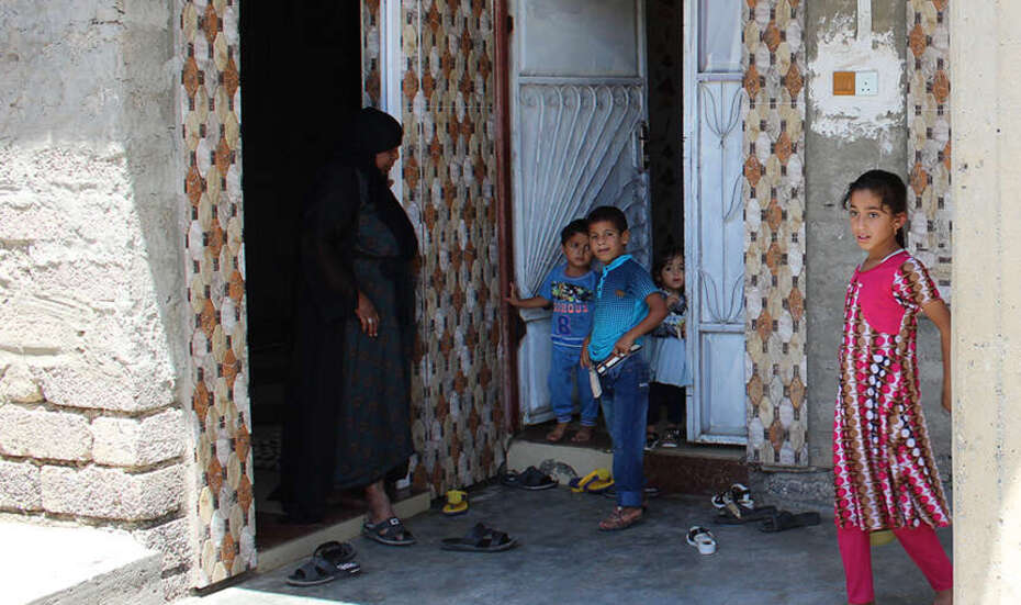 Mariam Khaled Mohammad mit ihren Kindern. Mariam Khaled Mohammad mit ihren Kindern.