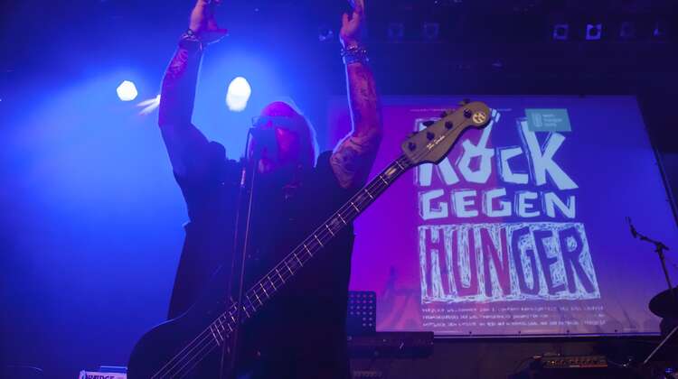2019-rock-gegen-hunger-band-blue-stream.jpg Rock Konzert, Düsseldorf 2019.