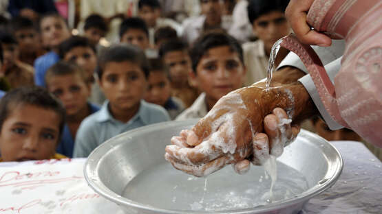 Handwaschbecken spenden - Coronavirus eindämmen.