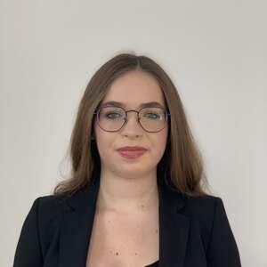 Forschungsanalystin Anna Baisch